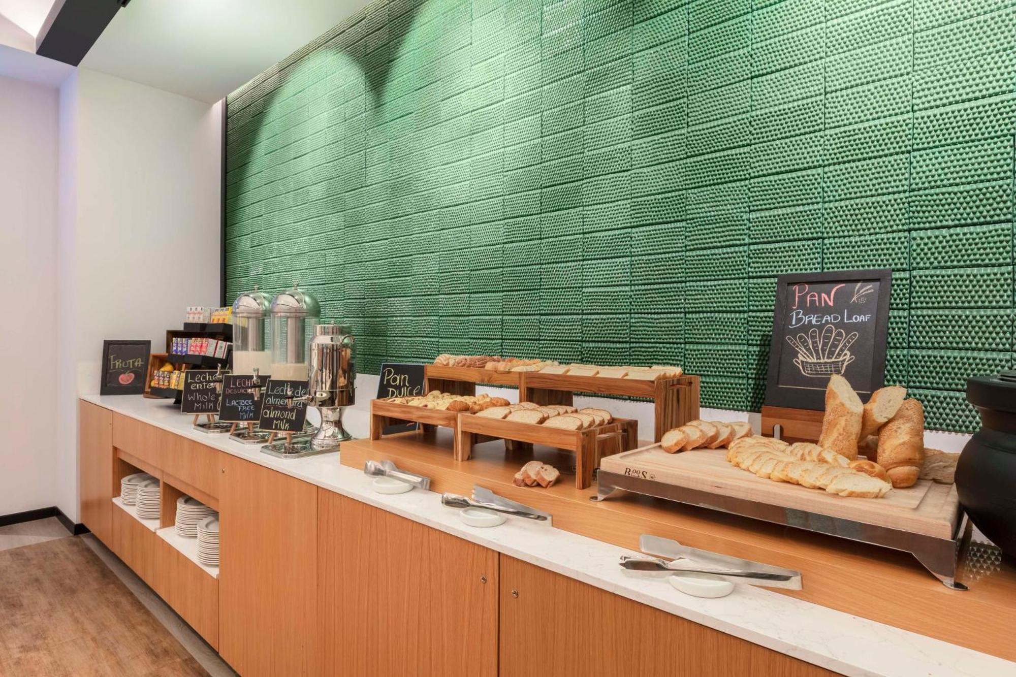Hilton Garden Inn Guadalajara Airport El Zapote  Εξωτερικό φωτογραφία